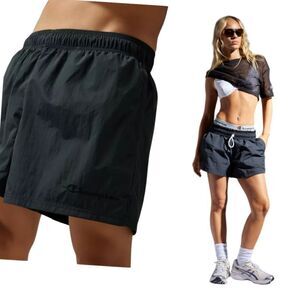 NWT black Woven Taslan 3" shorts by Champion size M